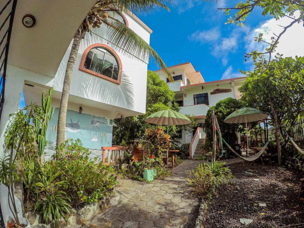 Hotel Casa de Nelly Puerto Baquerizo Moreno Esterno foto