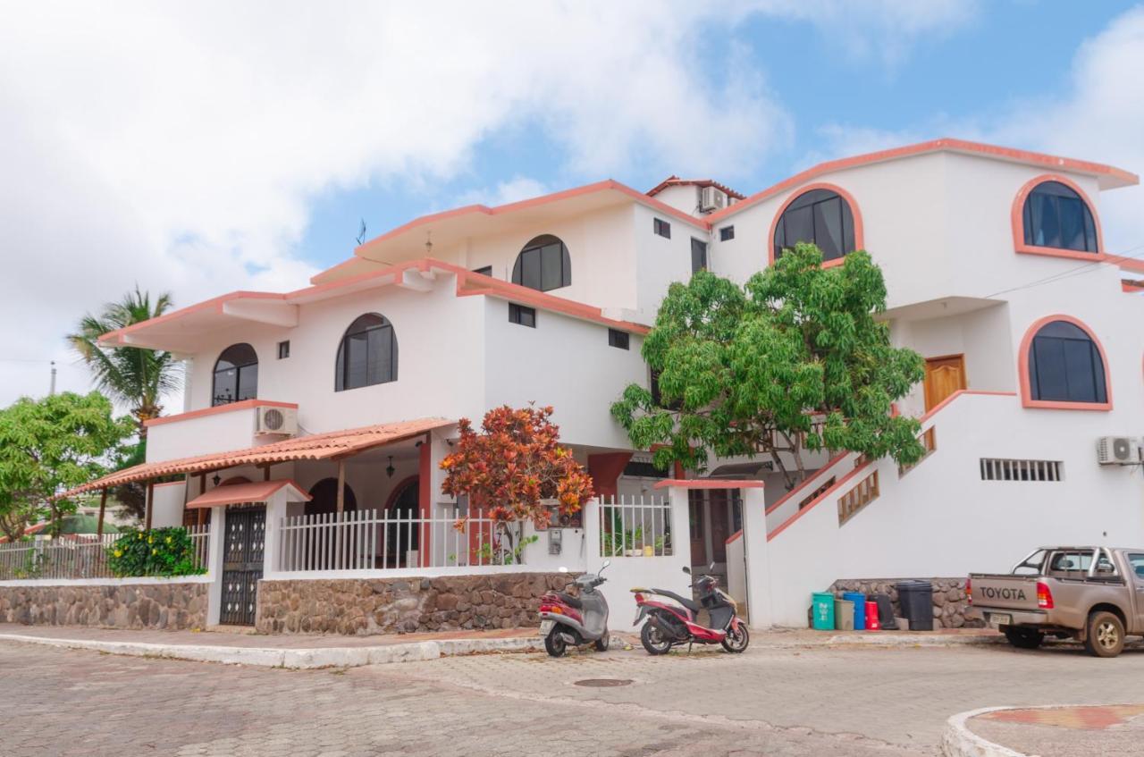 Hotel Casa de Nelly Puerto Baquerizo Moreno Esterno foto