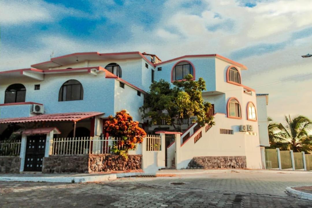 Hotel Casa de Nelly Puerto Baquerizo Moreno Esterno foto