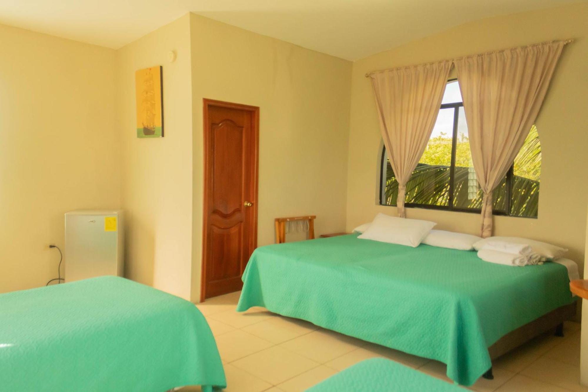 Hotel Casa de Nelly Puerto Baquerizo Moreno Esterno foto