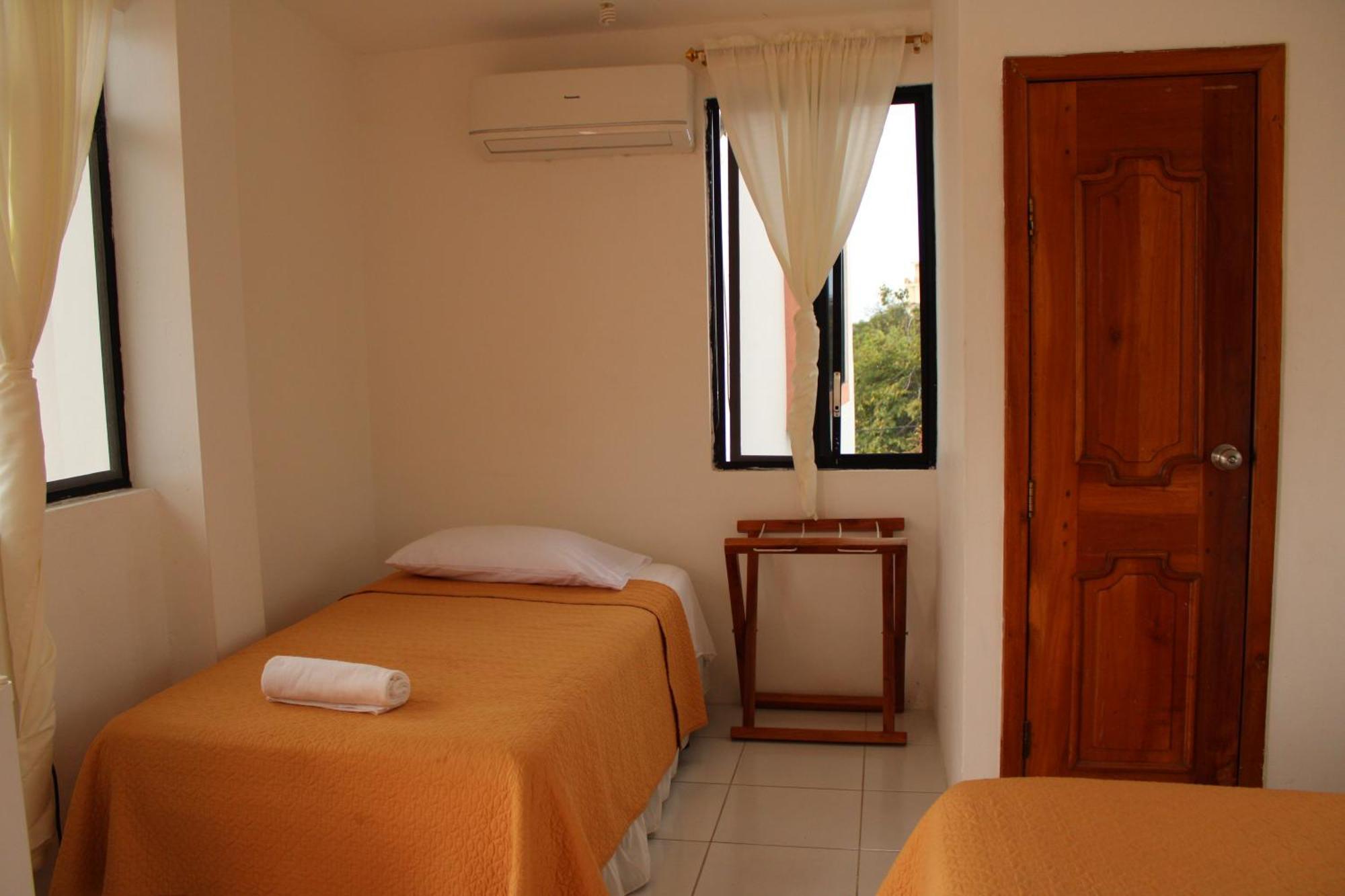 Hotel Casa de Nelly Puerto Baquerizo Moreno Esterno foto